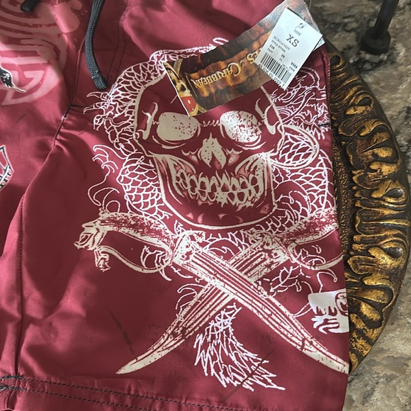 Disney Pirates of the Caribbean swim trunks sz xsmall burgundy New with tag - Picture 4 of 10